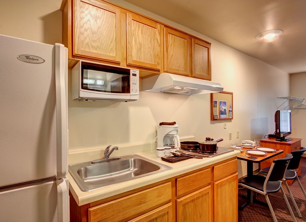 Woodspring Suites | North Charleston Airport I-526 객실 사진