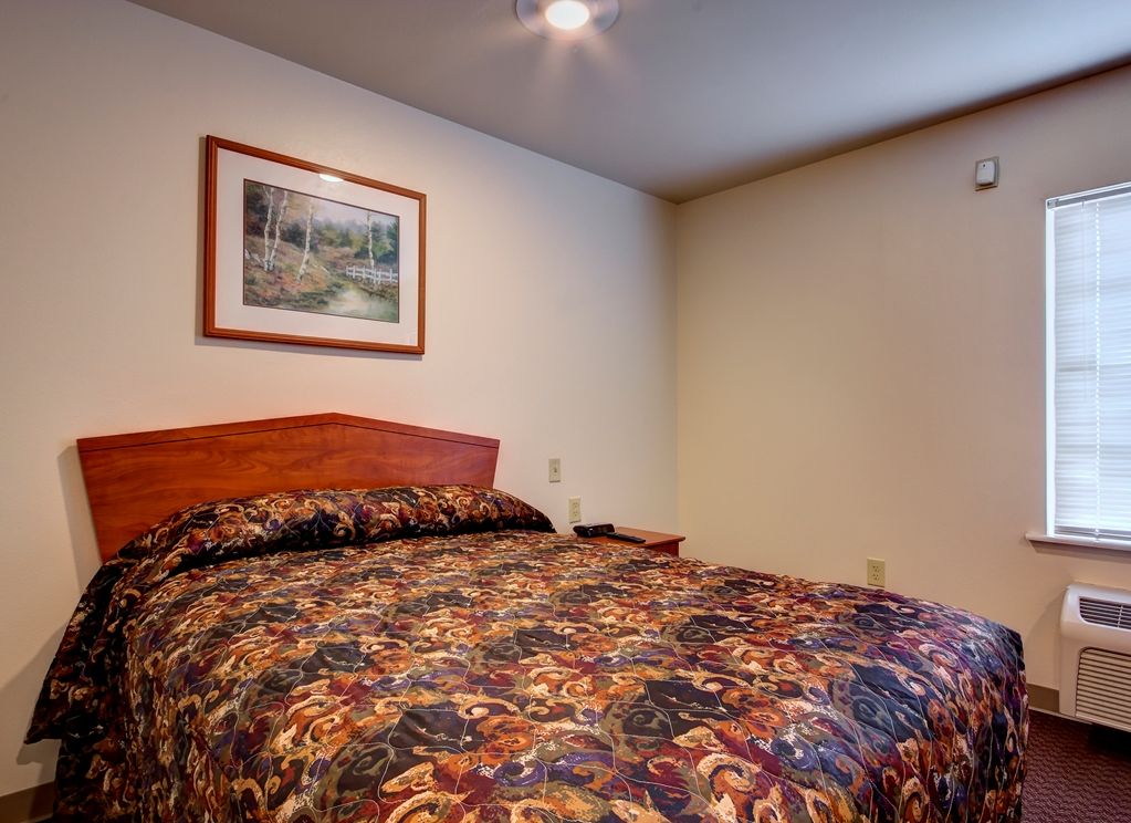 Woodspring Suites | North Charleston Airport I-526 객실 사진