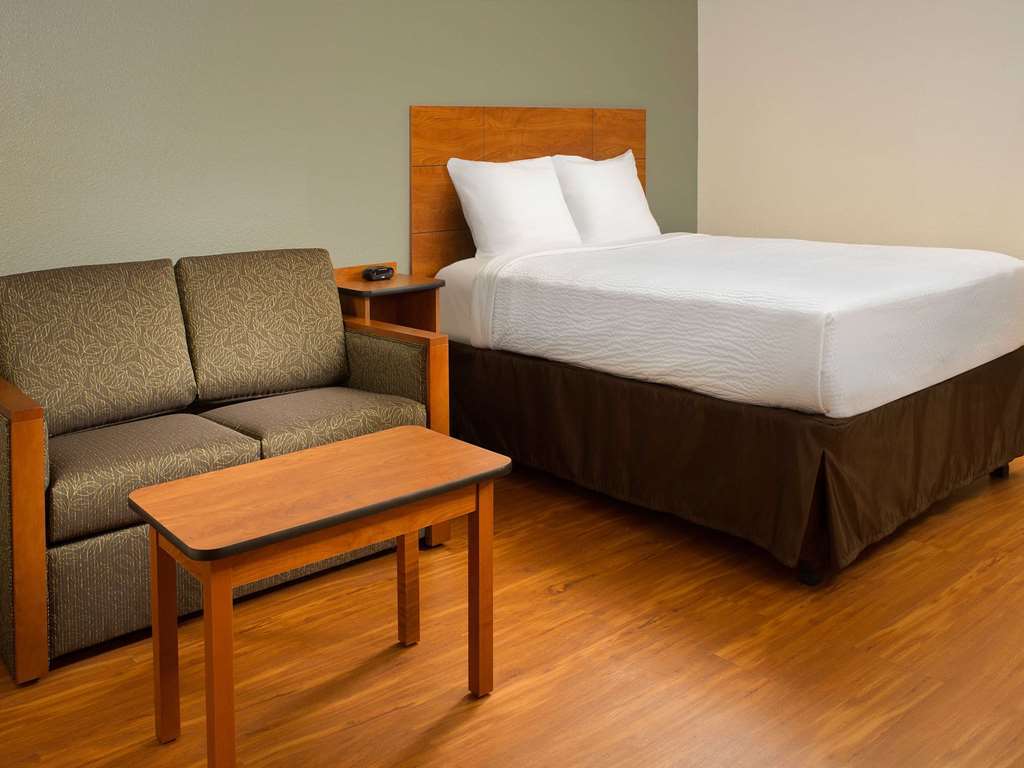 Woodspring Suites | North Charleston Airport I-526 객실 사진